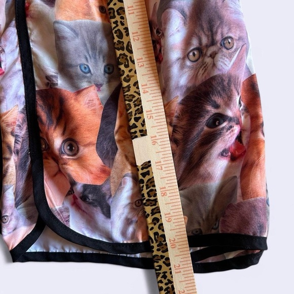 Bioworld Men’s Cat Meme Swim Trunks – Size M | Funny Kitten Board Shorts - Picture 5 of 7